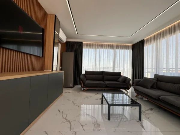 Tirane, jepet me qera apartament 3+1+Ballkon , 2.500 € (TEK ASTIRI)