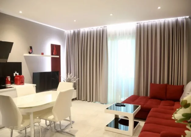 Tirane, jepet me qera apartament 2+1+Ballkon Kati 19, 95 m² 1.500 € (Rruga e Elbasanit, Ambasador 3)