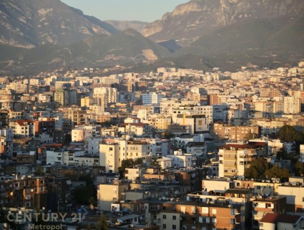 Tirane, jepet me qera apartament 2+1+Ballkon Kati 19, 95 m² 1.500 € (Rruga e Elbasanit, Ambasador 3)