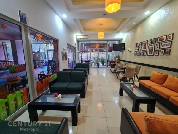 Tirane, shitet bar-kafe Kati 1, 240 m² 338.000 € (Rruga e Dibrës Tiranë,Shqipëria)
