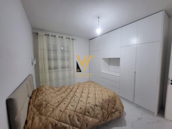 Tirane, jepet me qera Vile 3+1+Ballkon Kati 1, 120 m² 850 € (BALDUSHK)