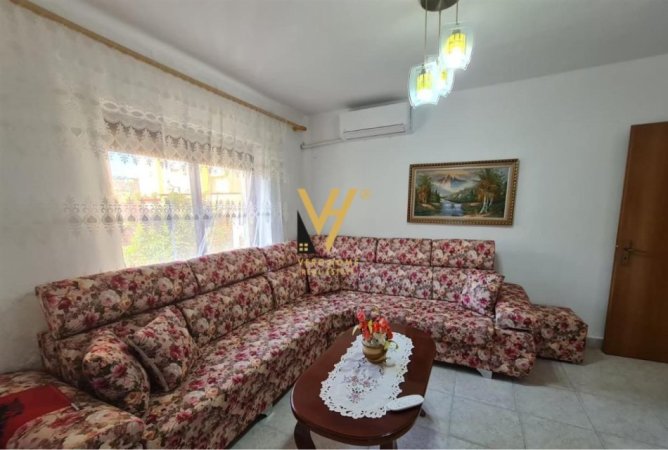 Tirane, jepet me qera apartament 1+1+Aneks+Ballkon Kati 2, 65 m² 650 € (RRUGA E DURRESIT)