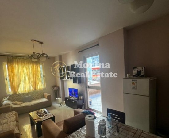 Tirane, jepet me qera apartament 2+1 Kati 3, 100 m² 400 € (Yzberisht)