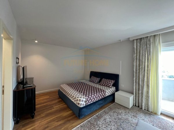 Tirane, jepet me qera apartament 2+1+Ballkon Kati 11, 137 m² 2.500 € (BLLOKU)