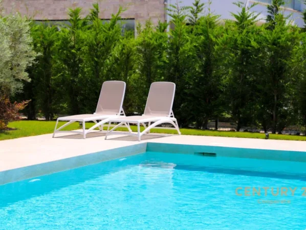 Durres, shitet Vile 4+1+Ballkon Kati 2, 193 m² 1.200.000 € (Gjiri I Lalzit)