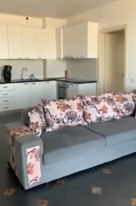 Tirane, jepet me qera apartament 2+1+Ballkon Kati 5, 128 m² 400 € (Astir prapa casa italias , prane buzzi store)