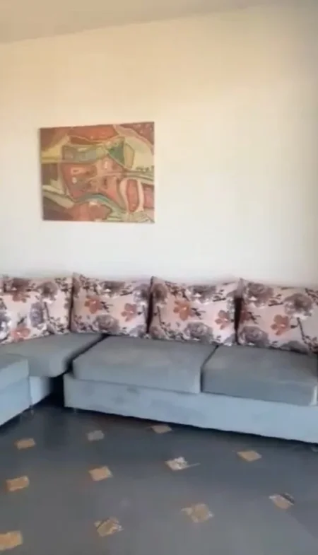 Tirane, jepet me qera apartament 2+1+Ballkon Kati 5, 128 m² 400 € (Astir prapa casa italias , prane buzzi store)