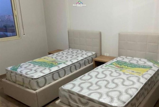 Tirane, jepet me qera 2+1+Ballkon Kati 6, 550 € (bedri karapaci)