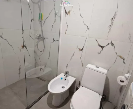 Tirane, jepet me qera apartament 1+1+Ballkon Kati 5, 499 € (dritan hoxha)