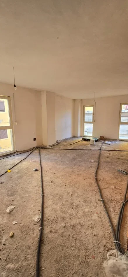 Tirane, shitet apartament 2+1+Ballkon Kati 2, 91 m² 179.000 € (Rruga haxhi hysen dalliu prane prokurorise)