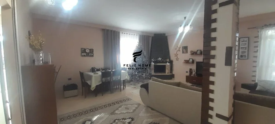 Tirane, shitet Vile 3+1+Ballkon Kati 2, 430 m² 250.000 € (MISTO MAME)
