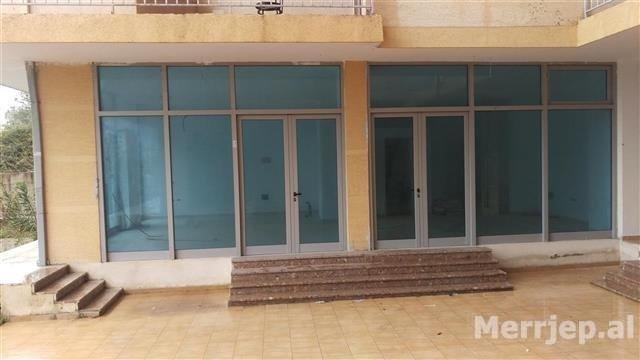Durres, shes ambjent biznesi Kati 0, 100 m² 80.000 € (shkembii kavajes)