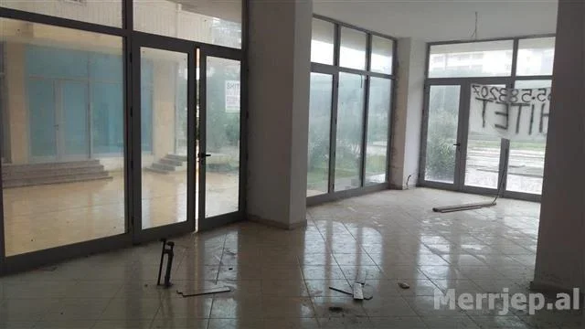 Durres, shes ambjent biznesi Kati 0, 100 m² 80.000 € (shkembii kavajes)
