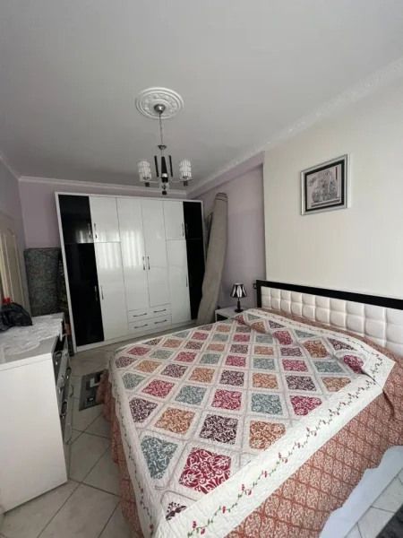 Tirane, jepet me qera apartament 1+1+Ballkon , 70 m² 400 € (Loni ligori)