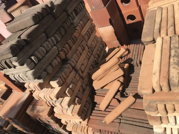 Shqiperi, shes 10 €