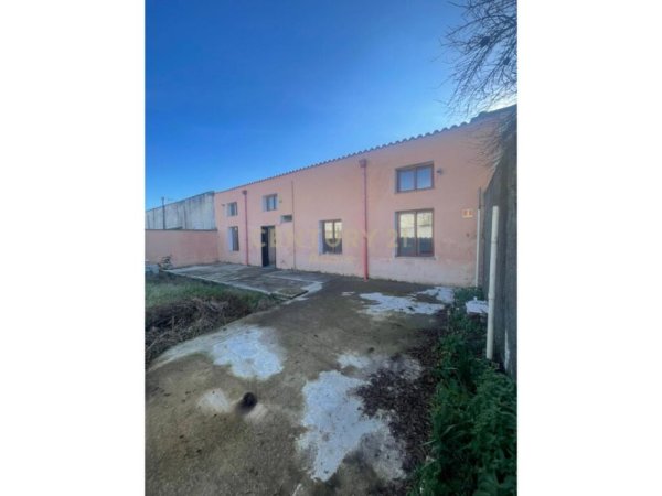 Tirane, jepet me qera magazine Kati 0, 350 m² 800 € (Kombinat ADORE105854)