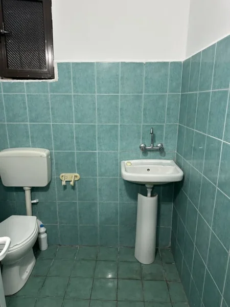 Tirane, jepet me qera garsonier 1+1 Kati 5, 45 m² 460 € (Qender - Paiaca)