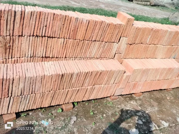 Tirane, shes Tulla xhami, tulla balte antike, tulla shamat të reja dhe të përdorura, etj,,, 10 €