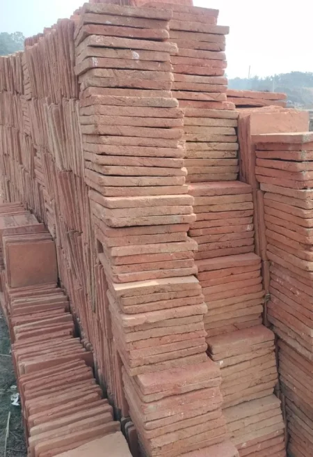 Tirane, shes Tulla xhami, tulla balte antike, tulla shamat të reja dhe të përdorura, etj,,, 10 €