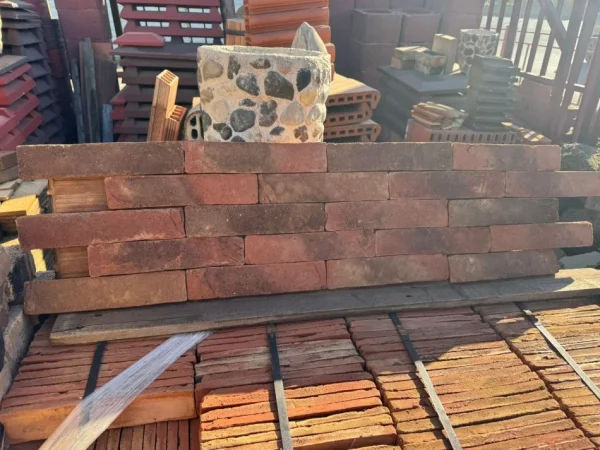 Tirane, shes Tulla shamat zjarrduruese të reja dhe të përdorura, tulla balte antike, tulla xhami etj,,, 10 €