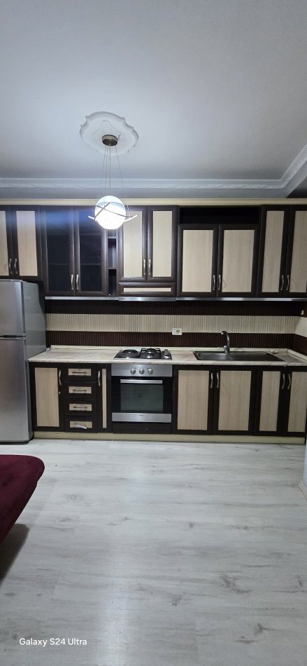 jepet me qera 1+1 Kati 2, 350 € (Astir prane viles L)