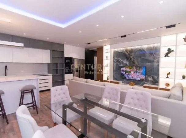 Tirane, shitet apartament 2+1+Ballkon Kati 9, 142 m² 327.000 € (Astiri)