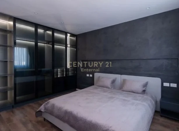 Tirane, shitet apartament 2+1+Ballkon Kati 9, 142 m² 327.000 € (Astiri)