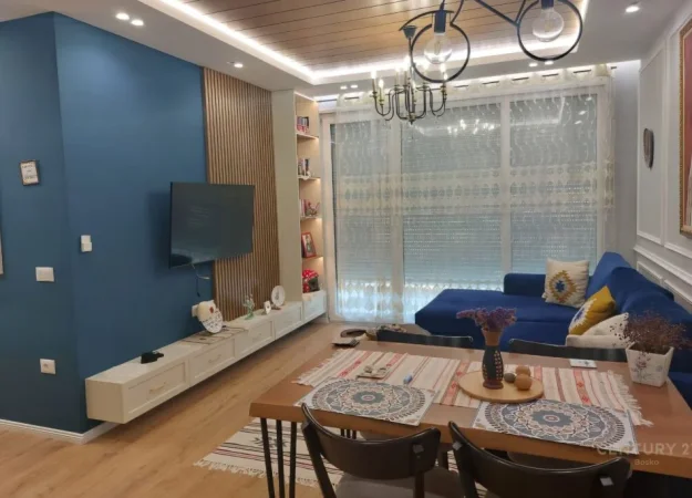 Tirane, jepet me qera apartament 2+1 Kati 9, 97 m² 750 € (Don Bosko)
