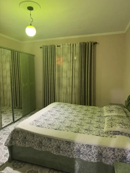 Tirane, jepet me qera Vile 1+1 , 65 m² 350 € (Don bosko)