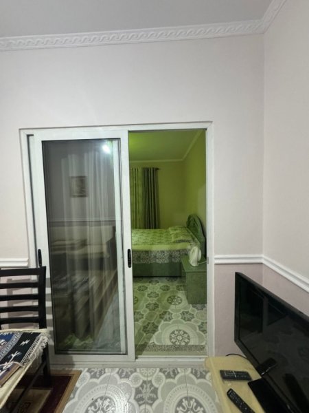 Tirane, jepet me qera Vile 1+1 , 65 m² 350 € (Don bosko)