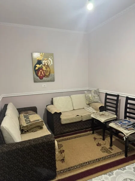 Tirane, jepet me qera Vile 1+1 , 65 m² 350 € (Don bosko)