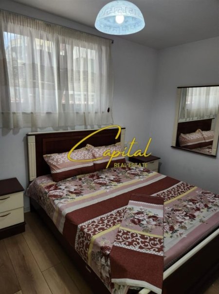 Tirane, jepet me qera apartament 2+1 Kati 3, 120 m² 500 € (KODRA E DIELLIT)