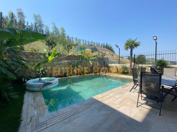 Tirane, shitet Vile 4+1+Aneks+Ballkon Kati 0, 543 m² 780.000 € (Secret Garden)