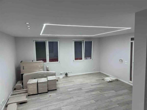 Tirane, jepet me qera ambjent biznesi Kati 0, 73 m² 2.000 € (RRUGA E ELBASANIT)