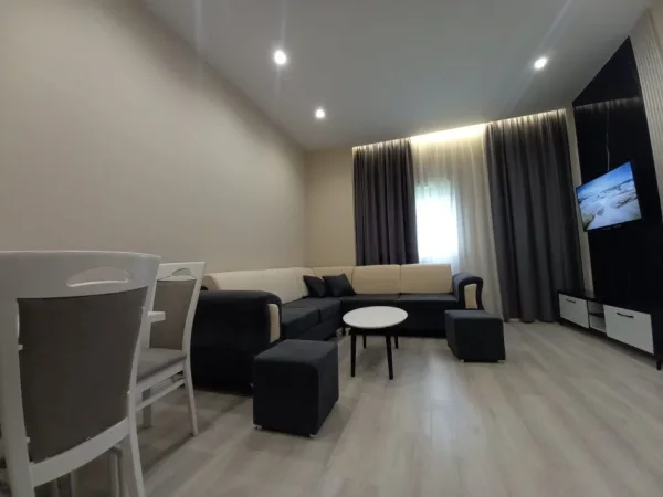 Tirane, jepet me qera apartament 1+1+Ballkon Kati 0, 60 m² 530 € (KODRA E DIELLIT)