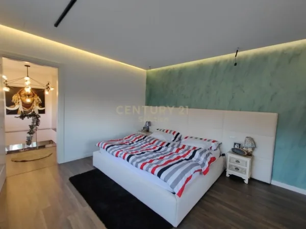 Tirane, shes apartament duplex Dublex Kati 2, 218 m² 440.000 € (KOPSHTI ZOOLOGJIK)