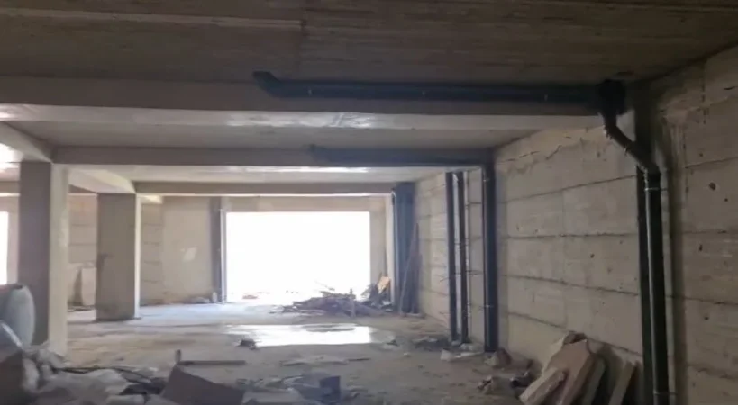 Tirane, shes ambjent biznesi Kati 0, 842 m² 1.200.000 € (Xhamia Selit)