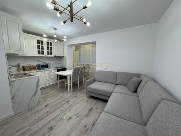 Tirane, jepet me qera apartament 2+1+Aneks+Ballkon Kati 2, 67 m² 650 € (MINE PEZA)