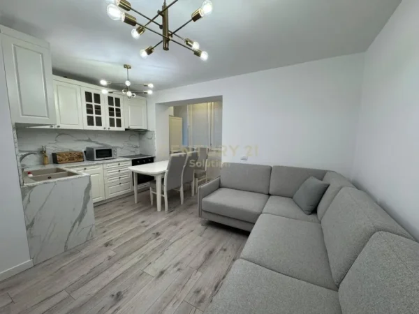 Tirane, jepet me qera apartament 2+1+Aneks+Ballkon Kati 2, 67 m² 650 € (MINE PEZA)