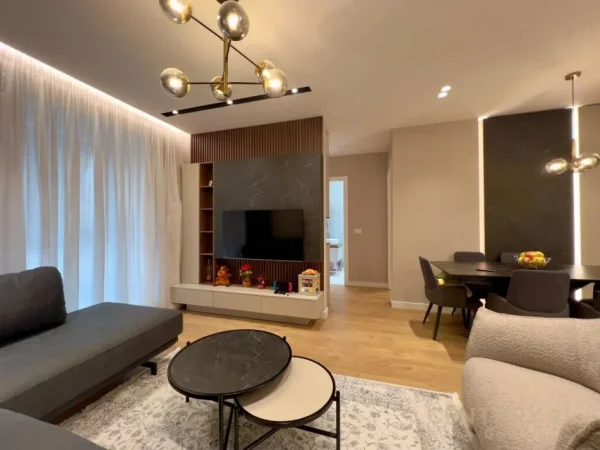 Tirane, shes apartament 2+1+Aneks+Ballkon Kati 1, 86 m² 210.000 € (ISH FUSHA E AVIACIONIT)