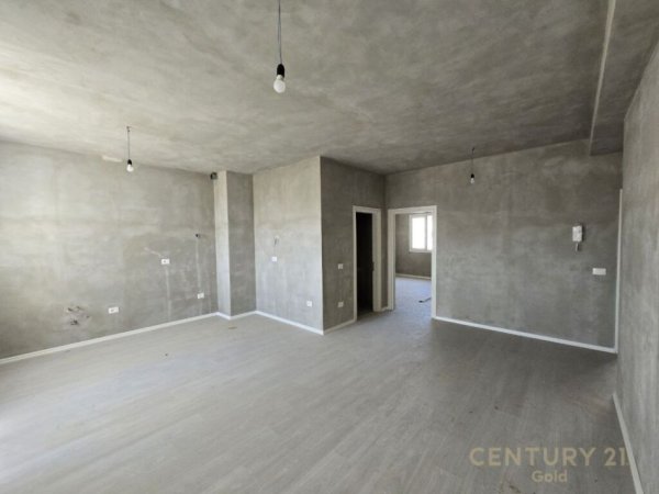 Tirane, jepet me qera apartament 3+1+Aneks+Ballkon Kati 10, 136 m² 650 € (RIVER RESIDENCE)