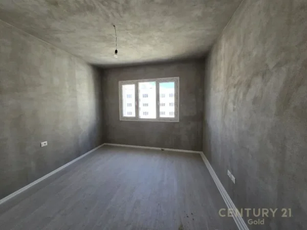 Tirane, jepet me qera apartament 3+1+Aneks+Ballkon Kati 10, 136 m² 650 € (RIVER RESIDENCE)