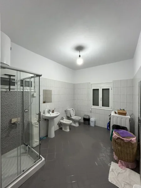 jepet me qera Vile 3+1 Kati 2, 500 m² 500 € (Vore)