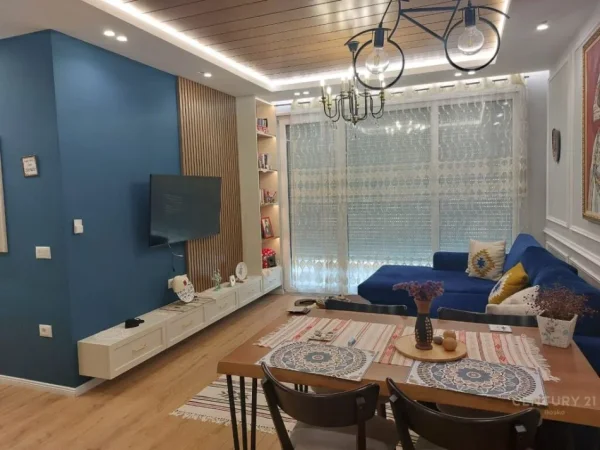 Tirane, jepet me qera apartament 2+1+Aneks+Ballkon Kati 9, 91 m² 750 € (FIORI DI BOSKO)