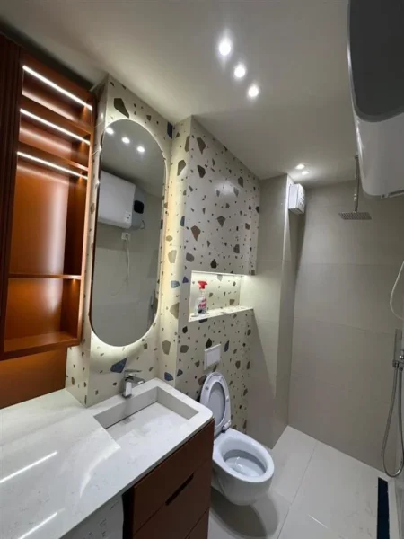 Tirane, jepet me qera apartament 1+1 Kati 5, 41 m² 500 € (Shkolla e Kuqe)