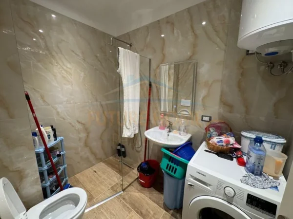 Durres, shitet apartament 1+1+Ballkon , 59 m² 105.480 € (qerret)