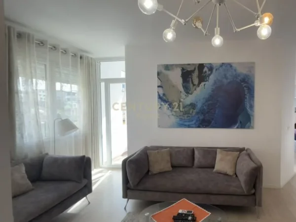 Tirane, jepet me qera apartament 2+1+Aneks+Ballkon Kati 2, 72 m² 700 € (Pazari i Ri)