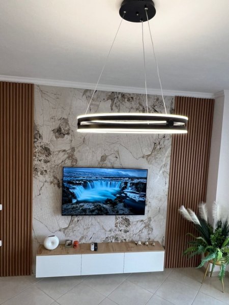 Tirane, shitet apartament 2+1+Ballkon Kati 8, 98 m² 143.000 € (astiri)