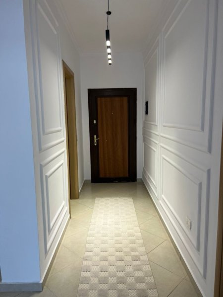 Tirane, shitet apartament 2+1+Ballkon Kati 8, 98 m² 143.000 € (astiri)