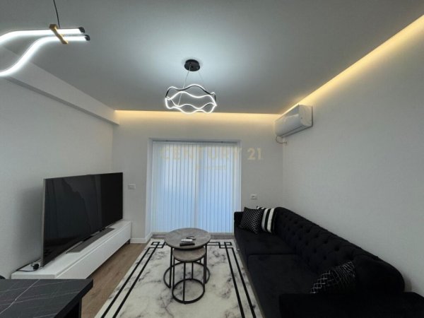 Tirane, jepet me qera apartament 1+1+Aneks+Ballkon Kati 3, 50 m² 520 € (XHAMLLIKU)